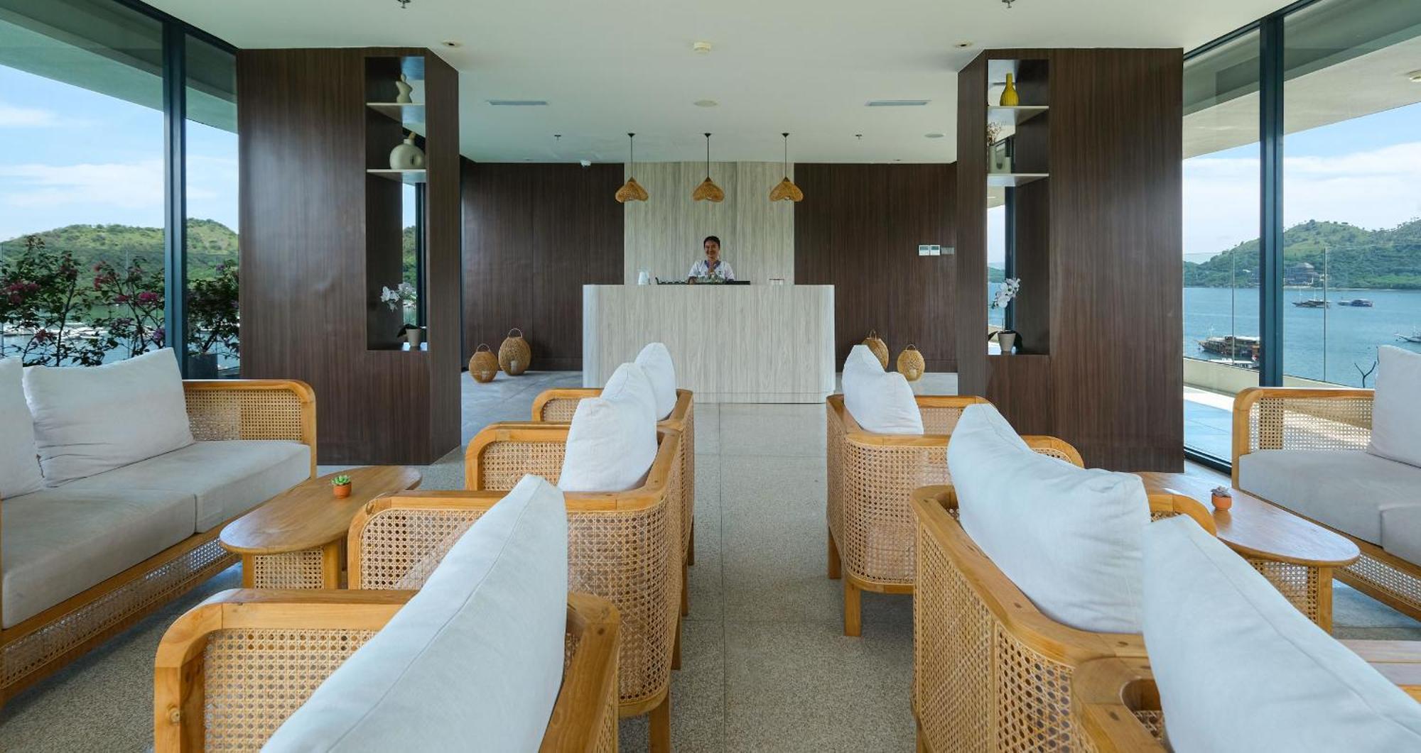 Meruorah Komodo Labuan Bajo Exterior photo