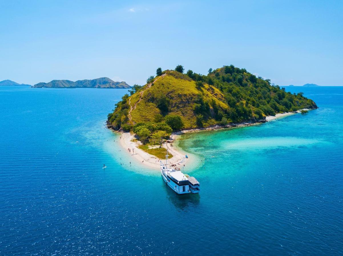 Meruorah Komodo Labuan Bajo Exterior photo